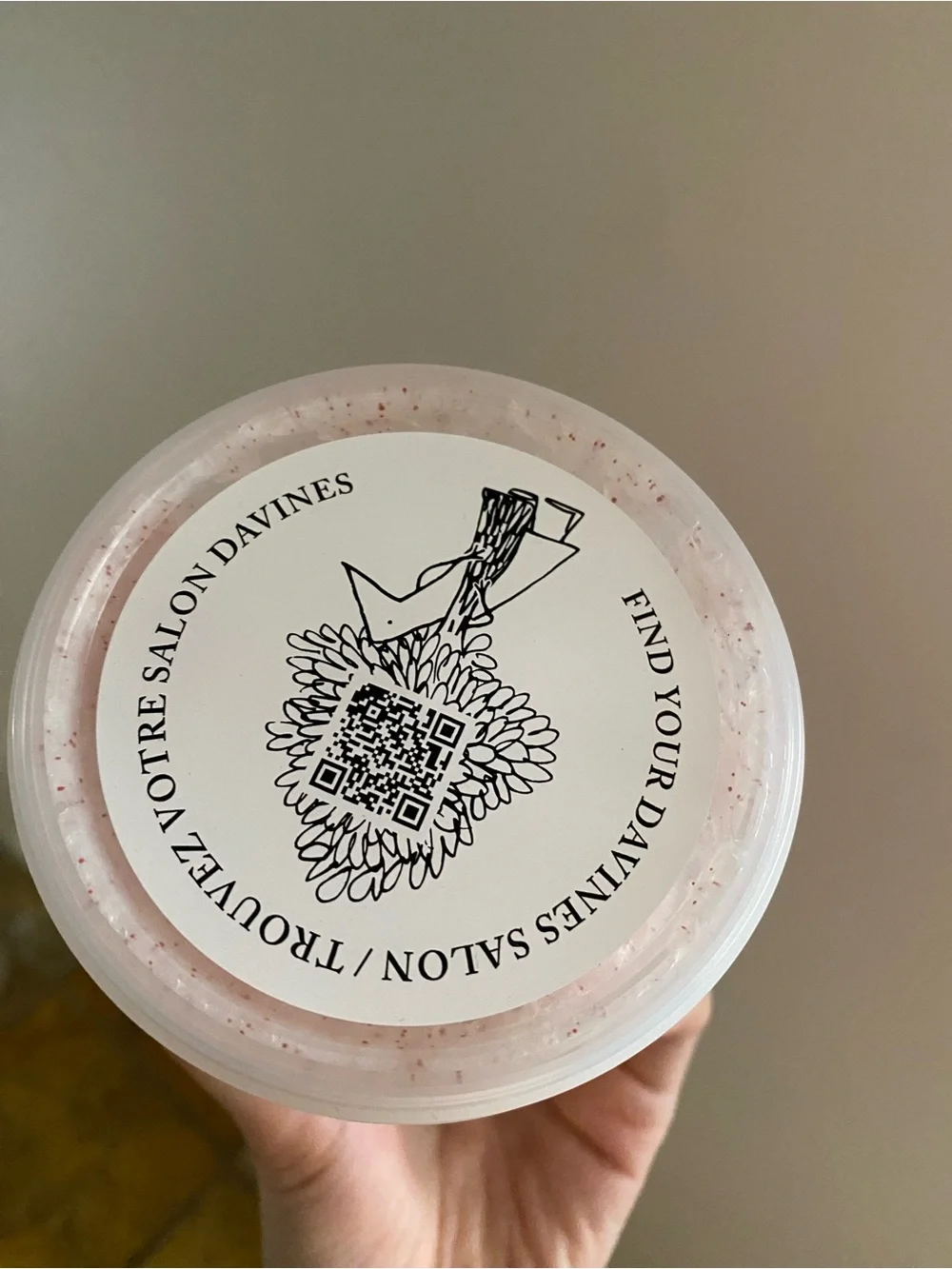 Davines  SOLU Sea Salt Scrub Cleanser New With Box
